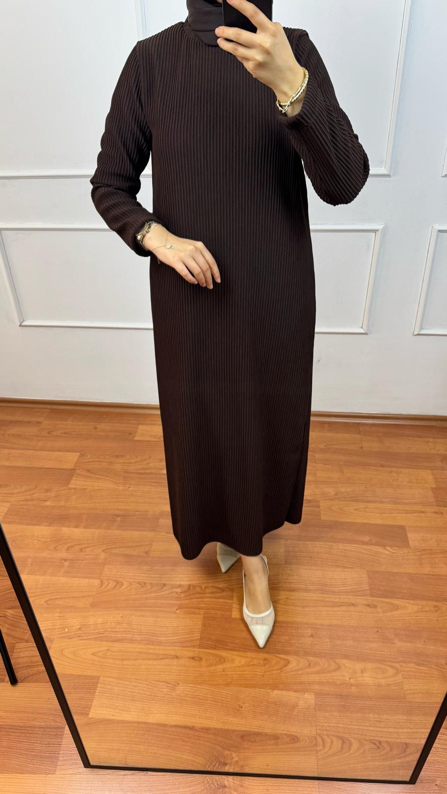 Kahverengi Fitilli Elbise