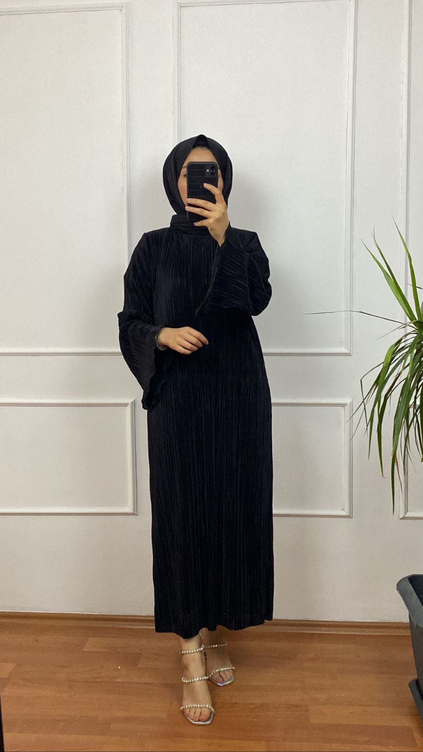 Siyah Ahel Elbise
