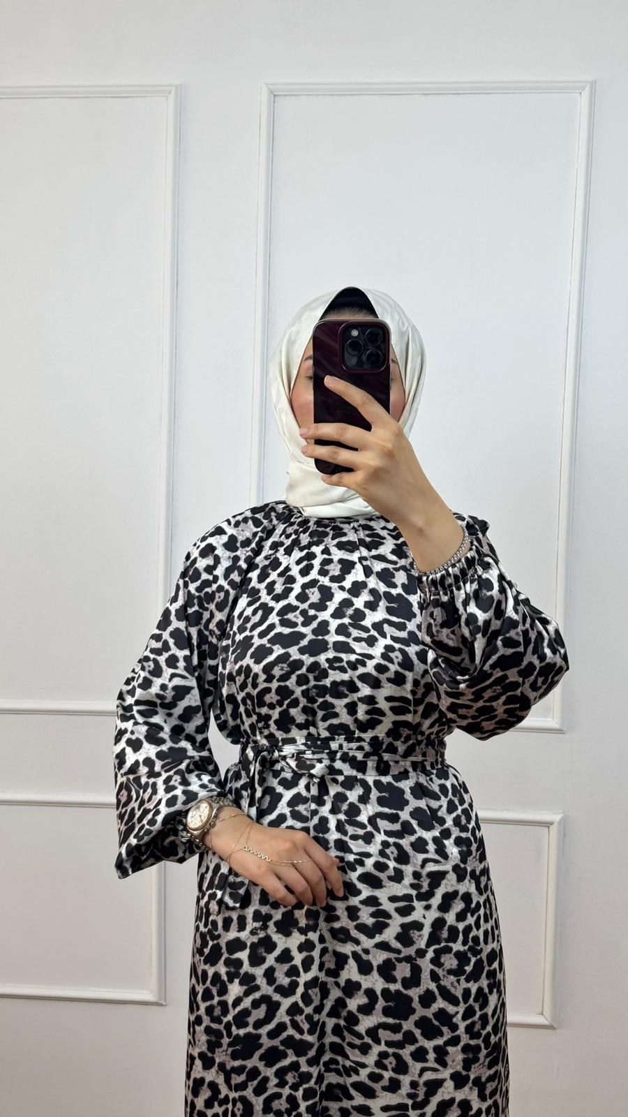 Siyah Leopar Elbise